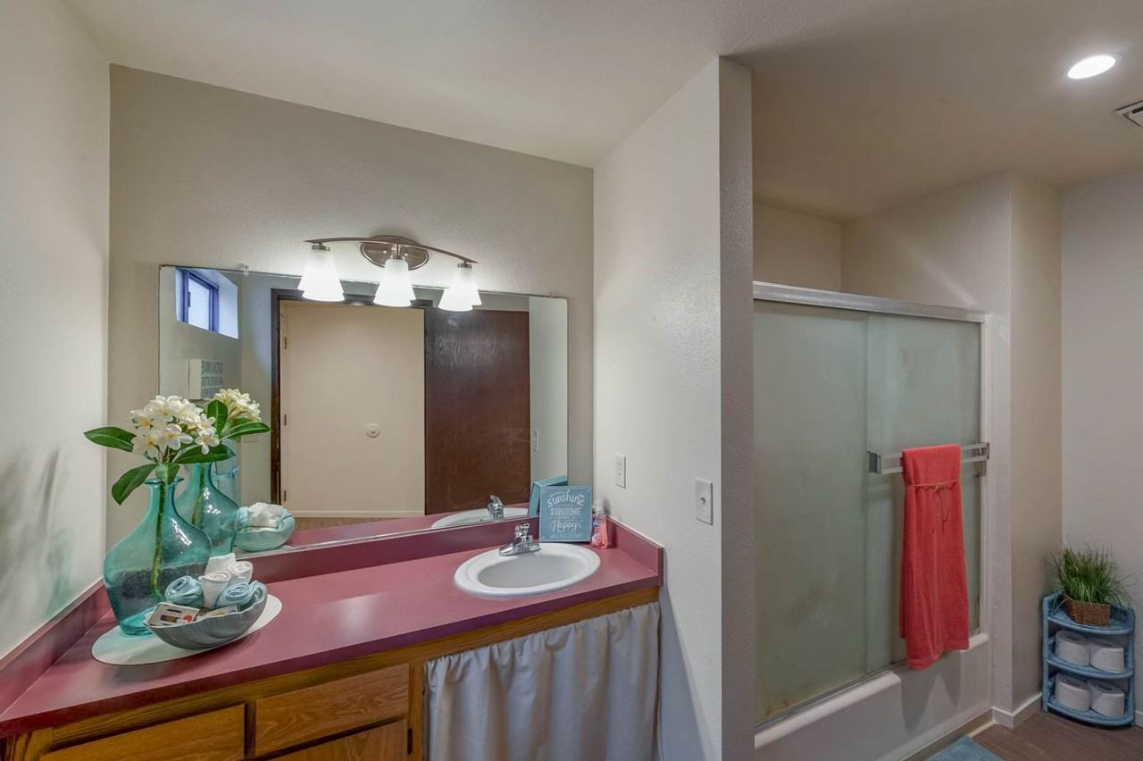 2nd Avenue Square - Photo 7 of 35