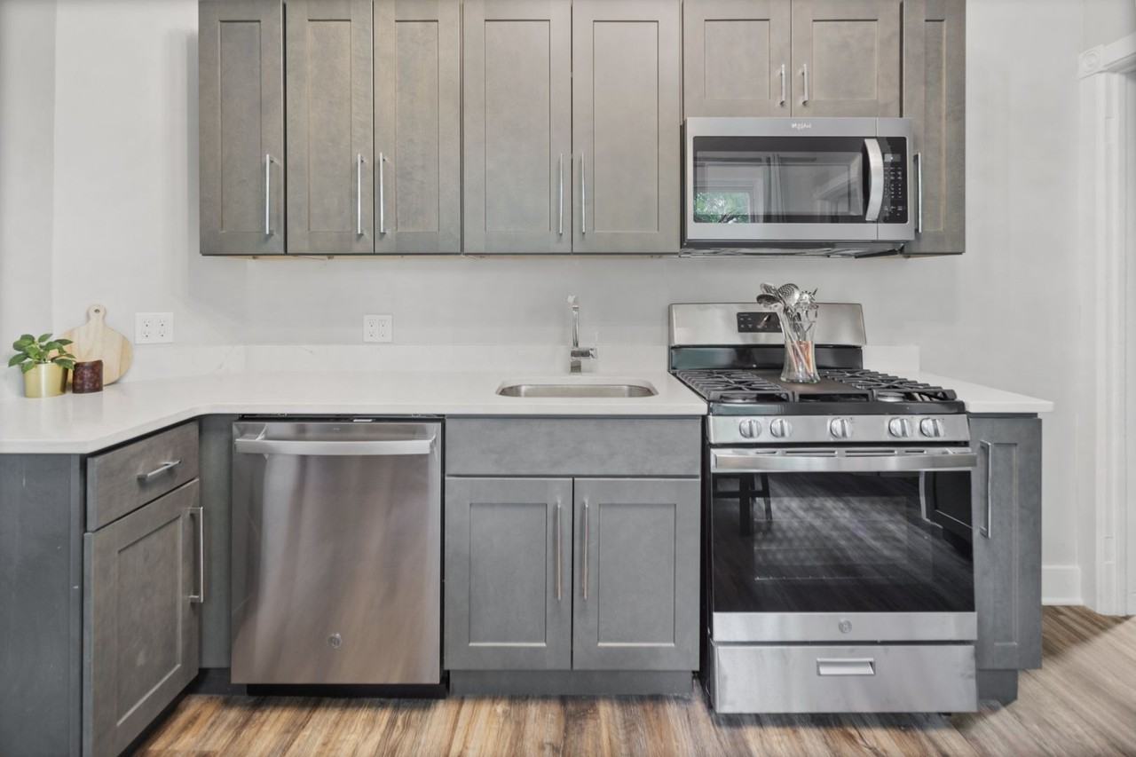 601 E State St - Photo 6 of 50