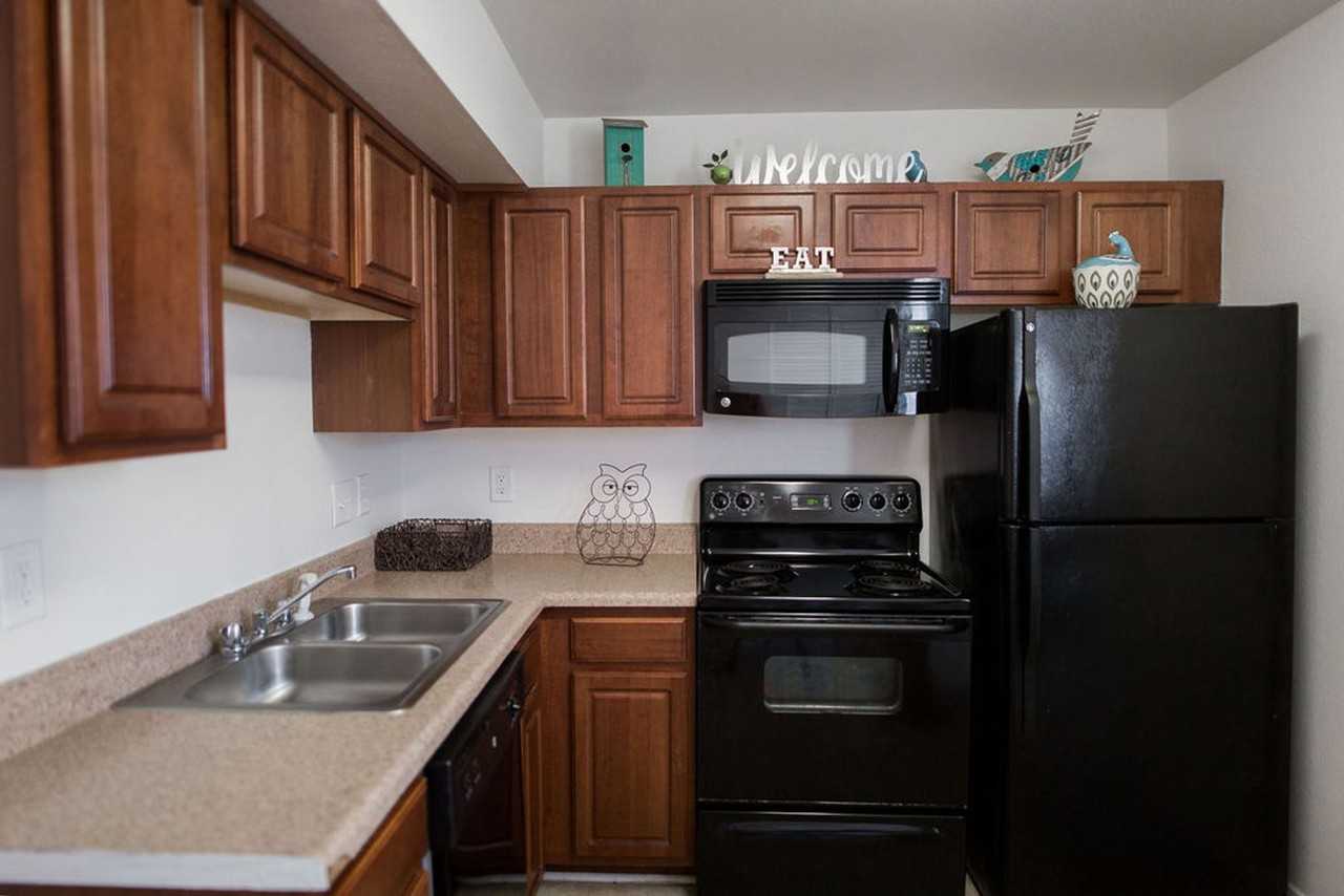 The Villas of Oakwood - Photo 4 of 50