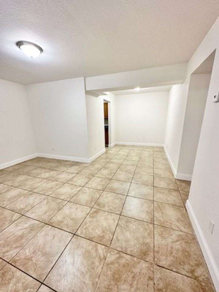 Urban Bayou Apartments - Memphis - Photo 5 of 13