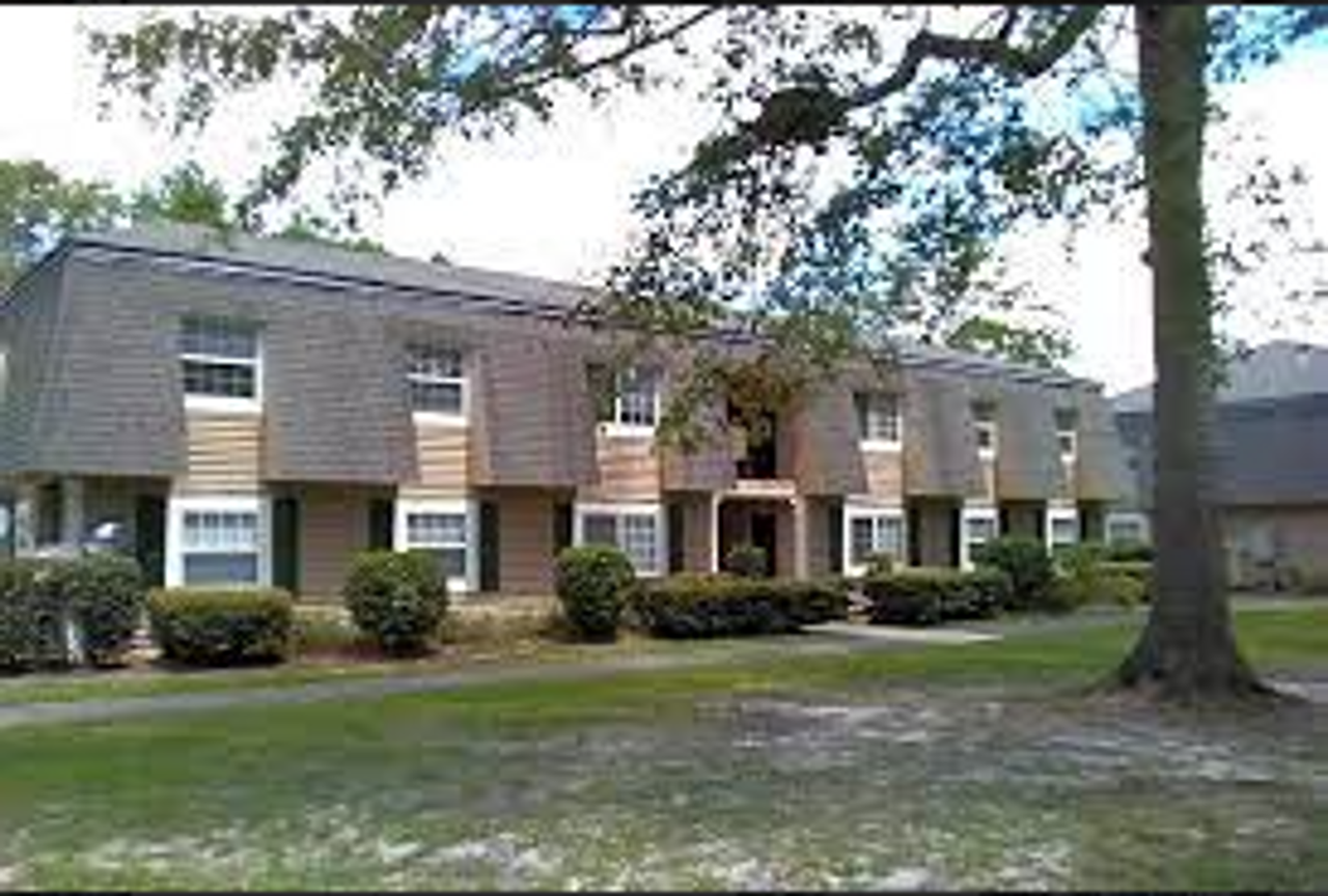 Plantation Oaks - Photo 6 of 12