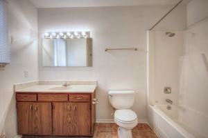 featured image of 1902 Karen Ct