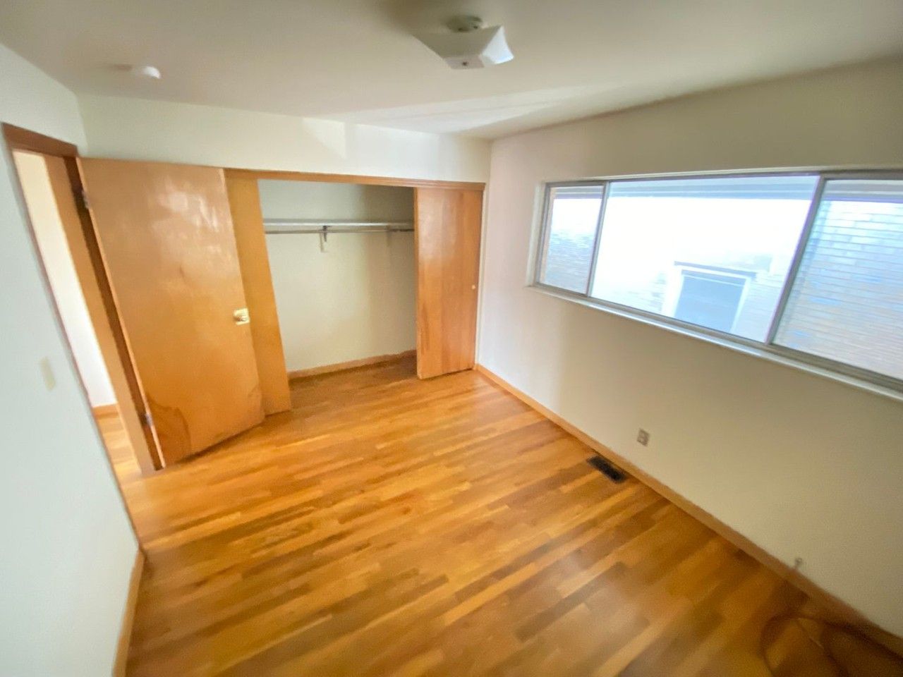 (33) 167 E. 14th Avenue - Photo 6 of 19