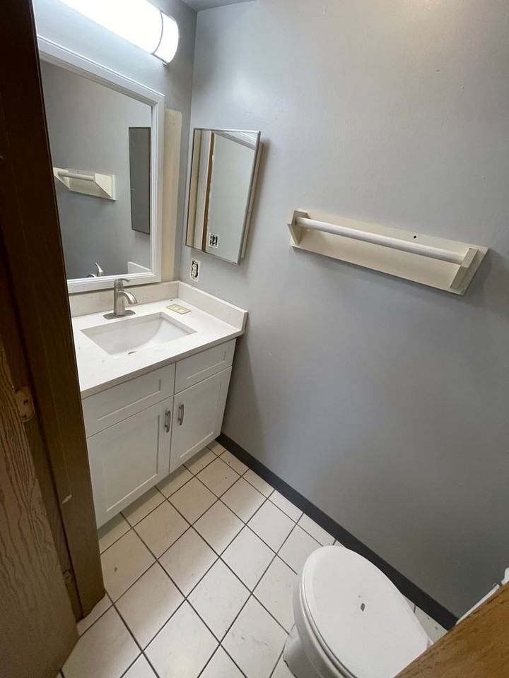 OSU Gateway 4 bedroom 2 full bath apartment - Photo 5 of 14