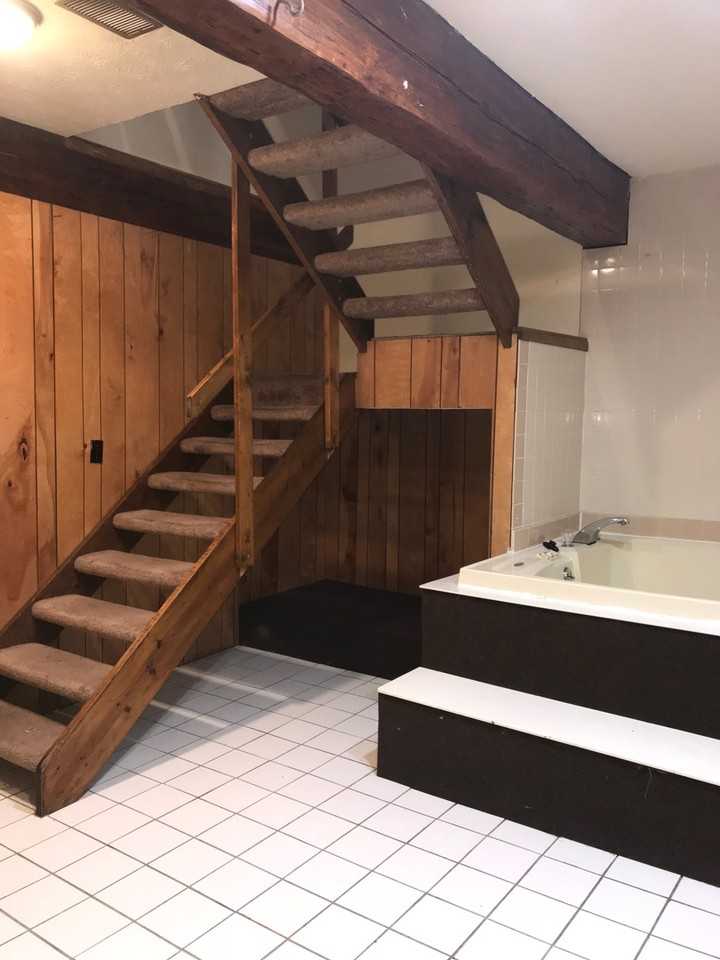 OSU Gateway 4 bedroom 2 full bath townhome - Photo 3 of 15