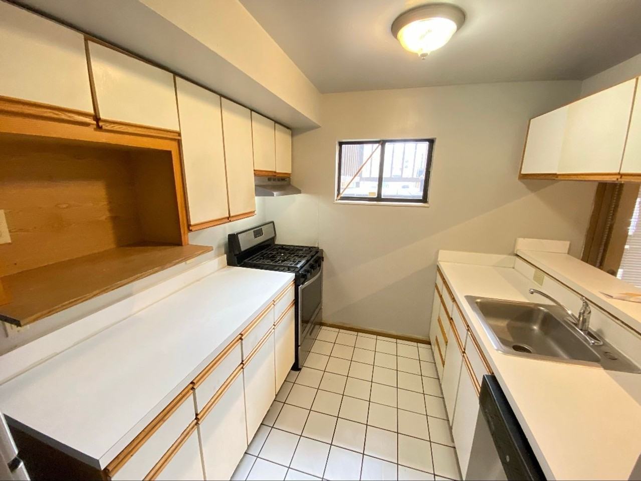 OSU Gateway 4 bedroom 2 full bath 3 apartment - Photo 5 of 14