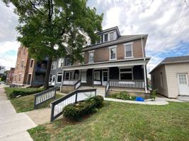 featured image of 252 King Ave