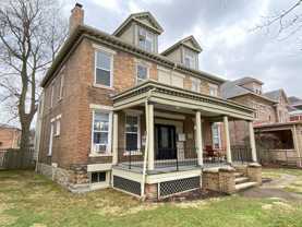 Neil Ave 1462-1464 HHR - Photo 1 of 1