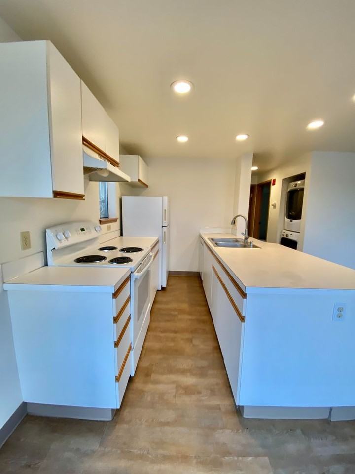 Madison Gate - Photo 5 of 41