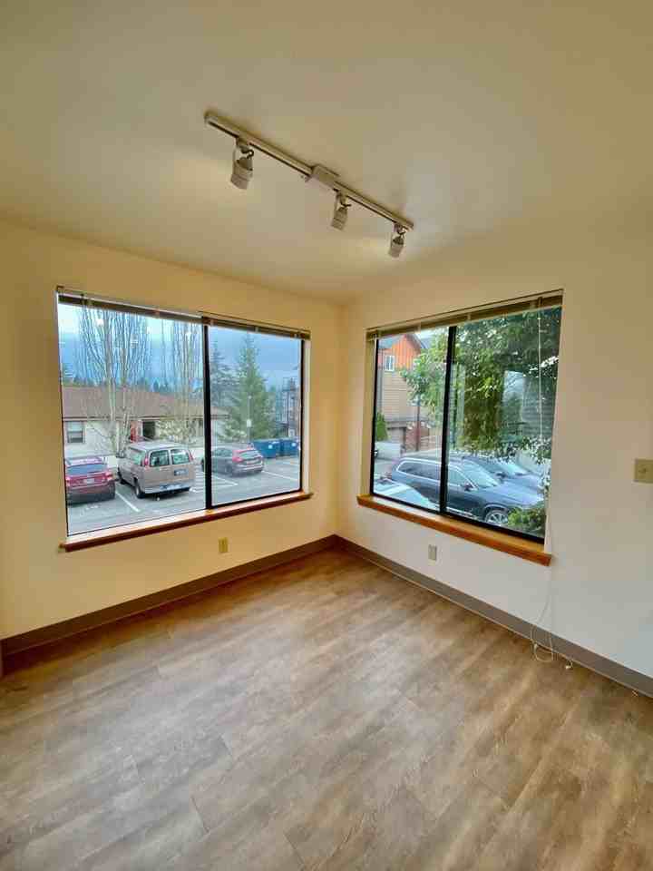 Madison Gate - Photo 6 of 41