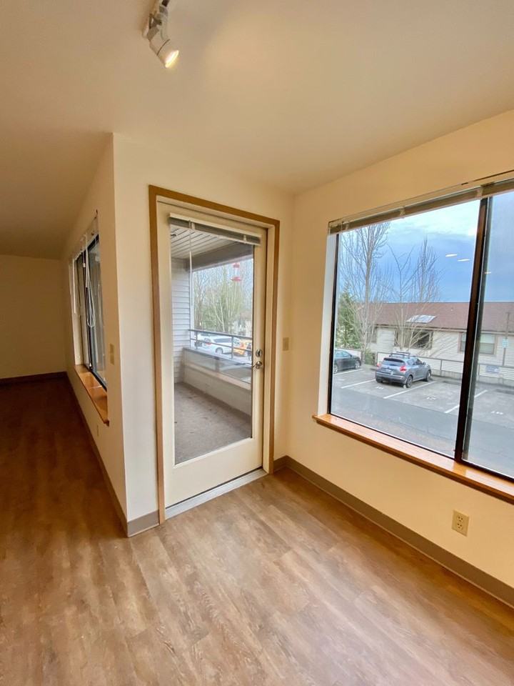 Madison Gate - Photo 7 of 41