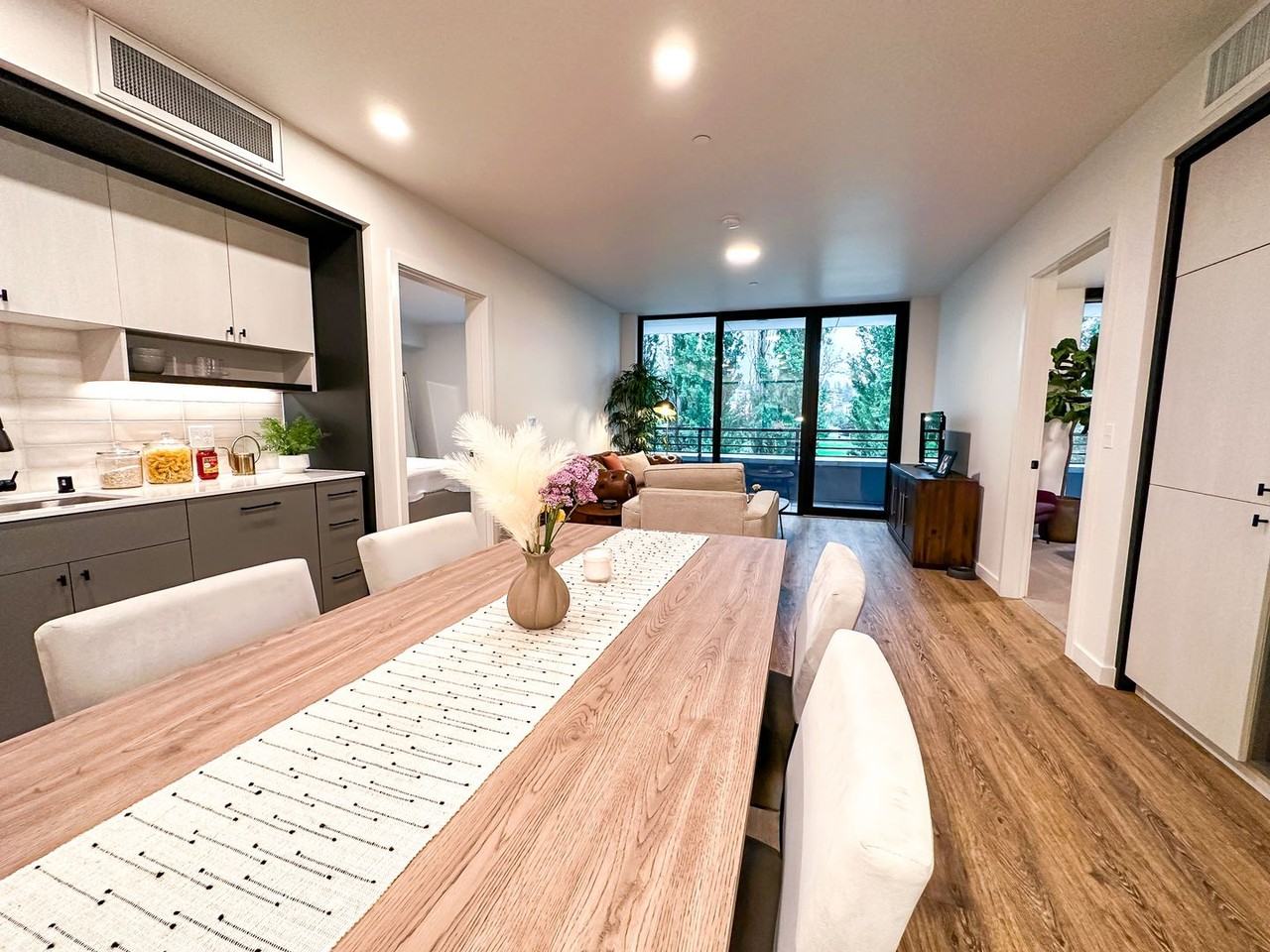 Parque Kirkland Apartments - Photo 4 of 50