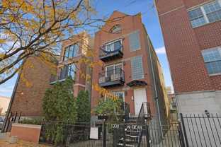 4b3b Duplex Living in The Heart of Wicker Park - Photo 1 of 1