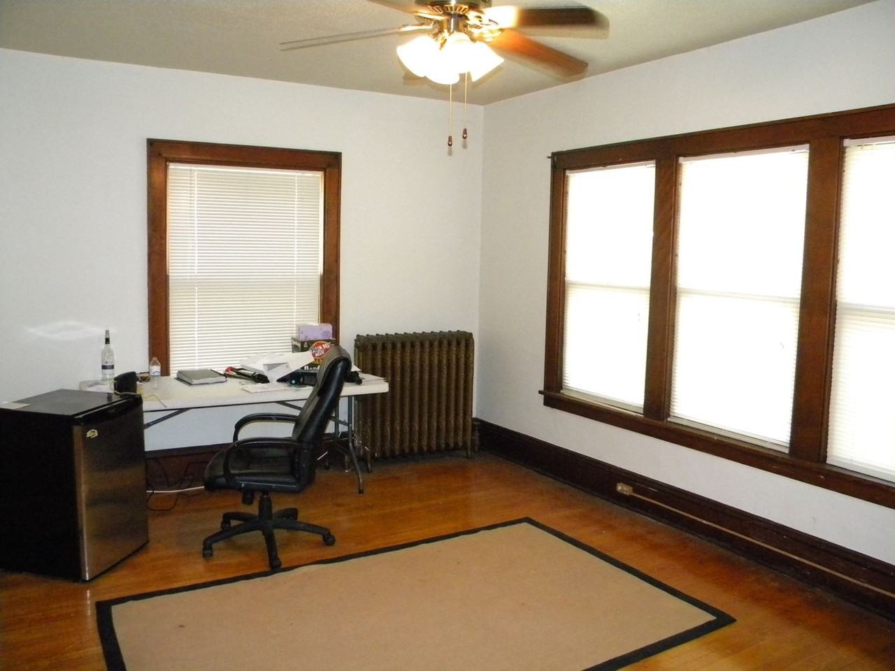 410-5TH - Photo 2 of 9