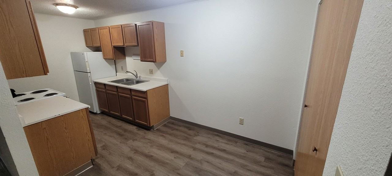 Park 36 Estates (817 & 821) - Photo 3 of 26
