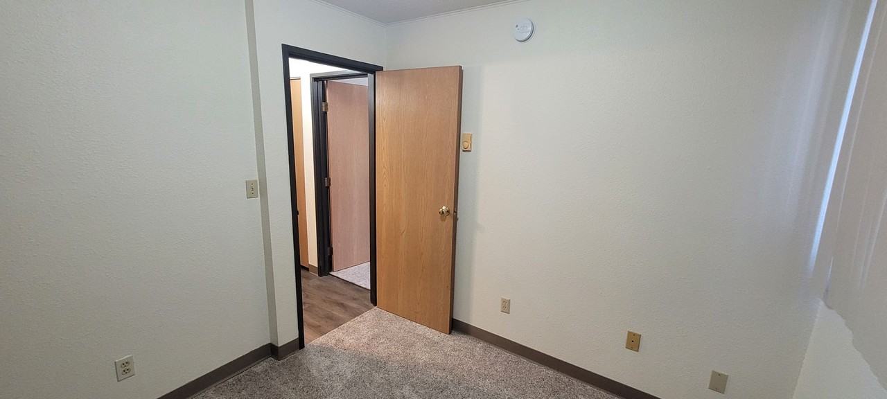 Park 36 Estates (817 & 821) - Photo 5 of 26