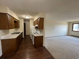 featured image of 1102 Westrac Dr S
