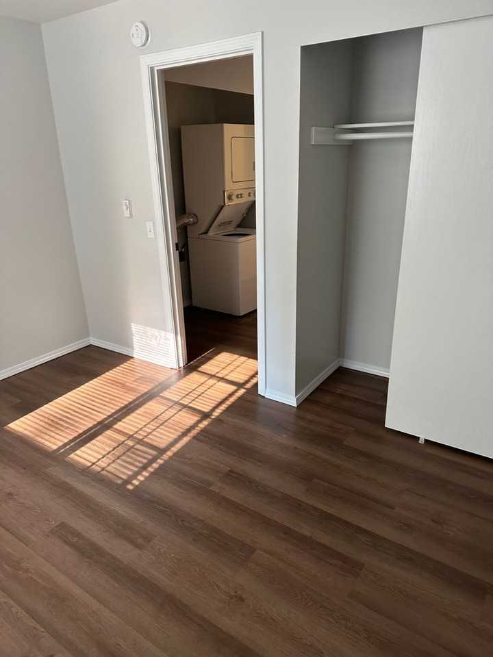 BI1302-1306 - Photo 7 of 11