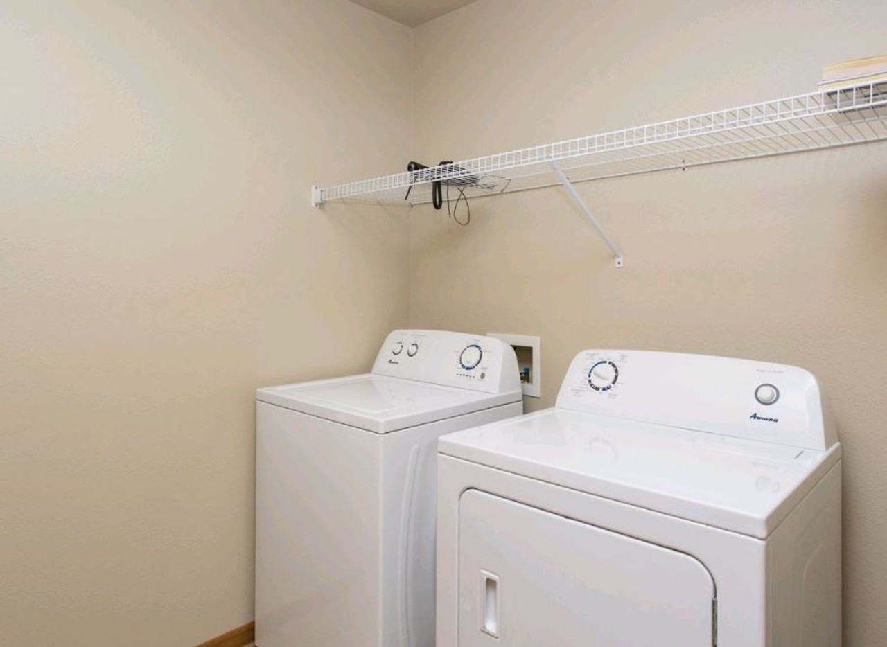 Northdale 2820 - Photo 4 of 26