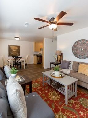 1132 W 7th St - Photo 3 of 8