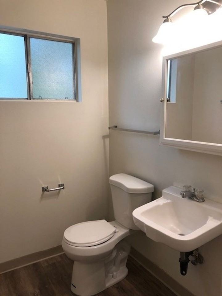 626 W 1st Ave - Photo 6 of 13