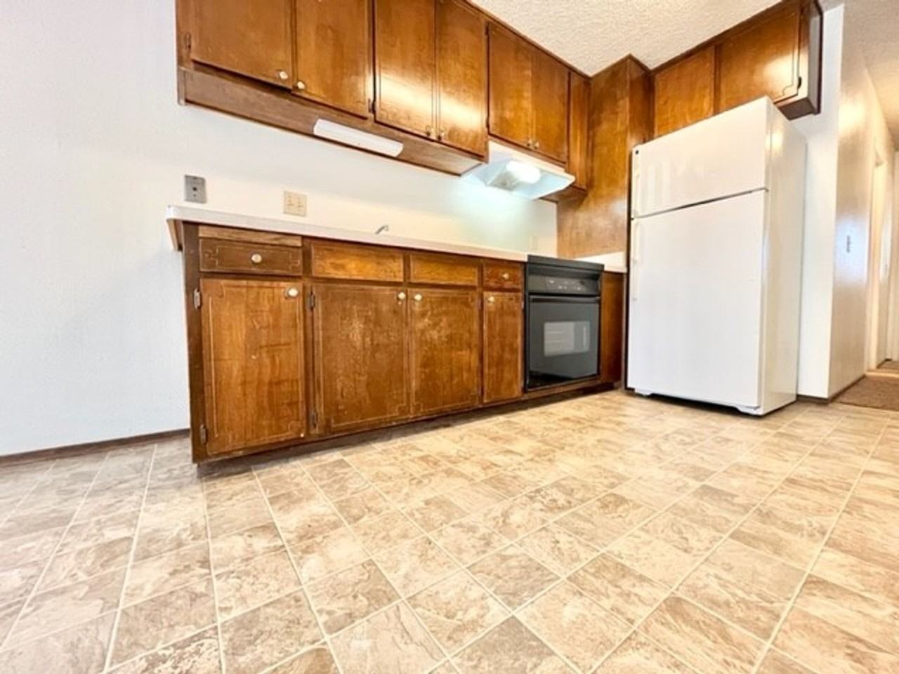 **Pre-Leasing for Summer 2026** 417 Orange Street, 3 Bedroom and 1 Bedroom Options - Photo 5 of 10