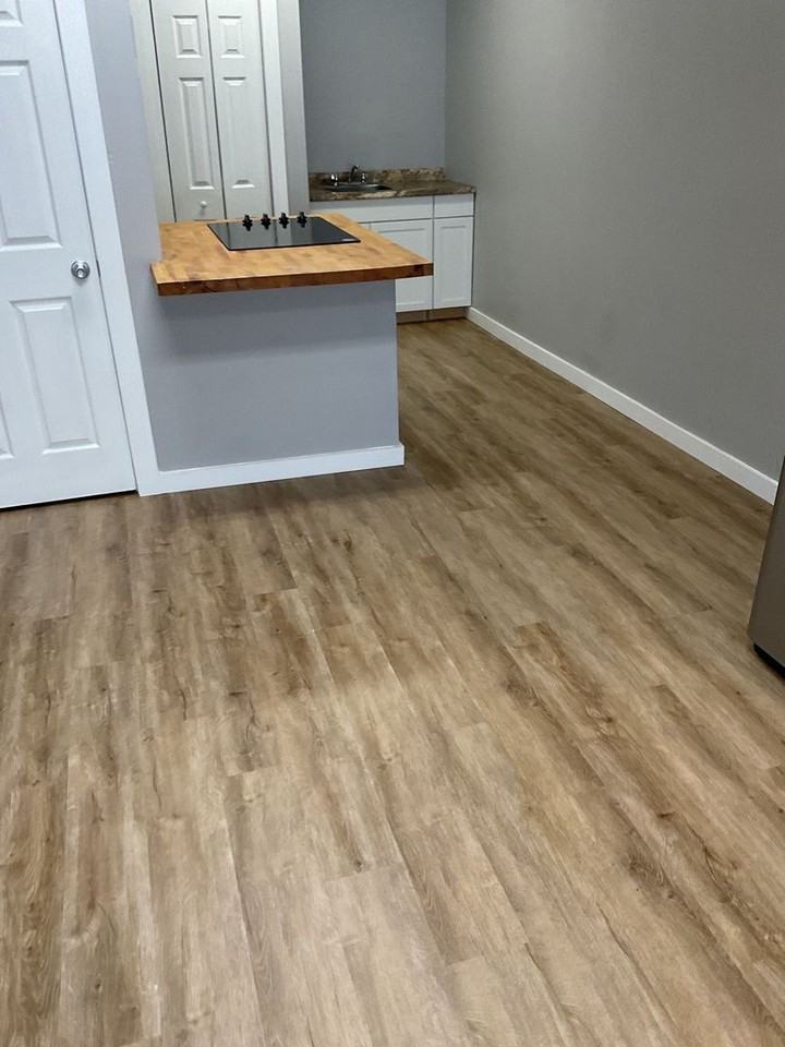 215 S Lincoln St - Photo 6 of 13