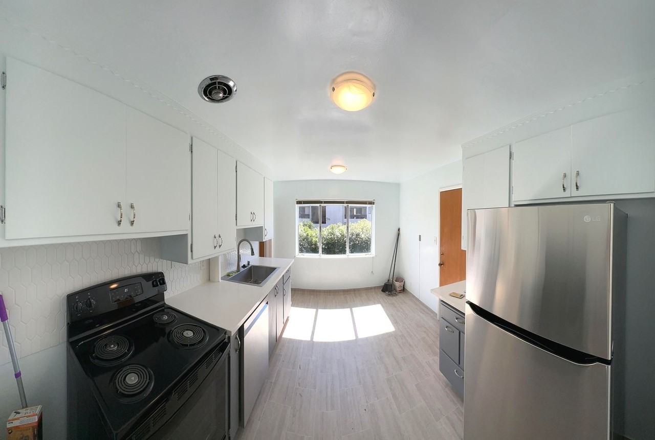 450 Merritt - Photo 3 of 21
