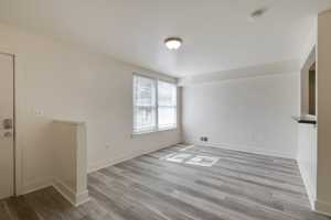 featured image of 4007 Aspen St