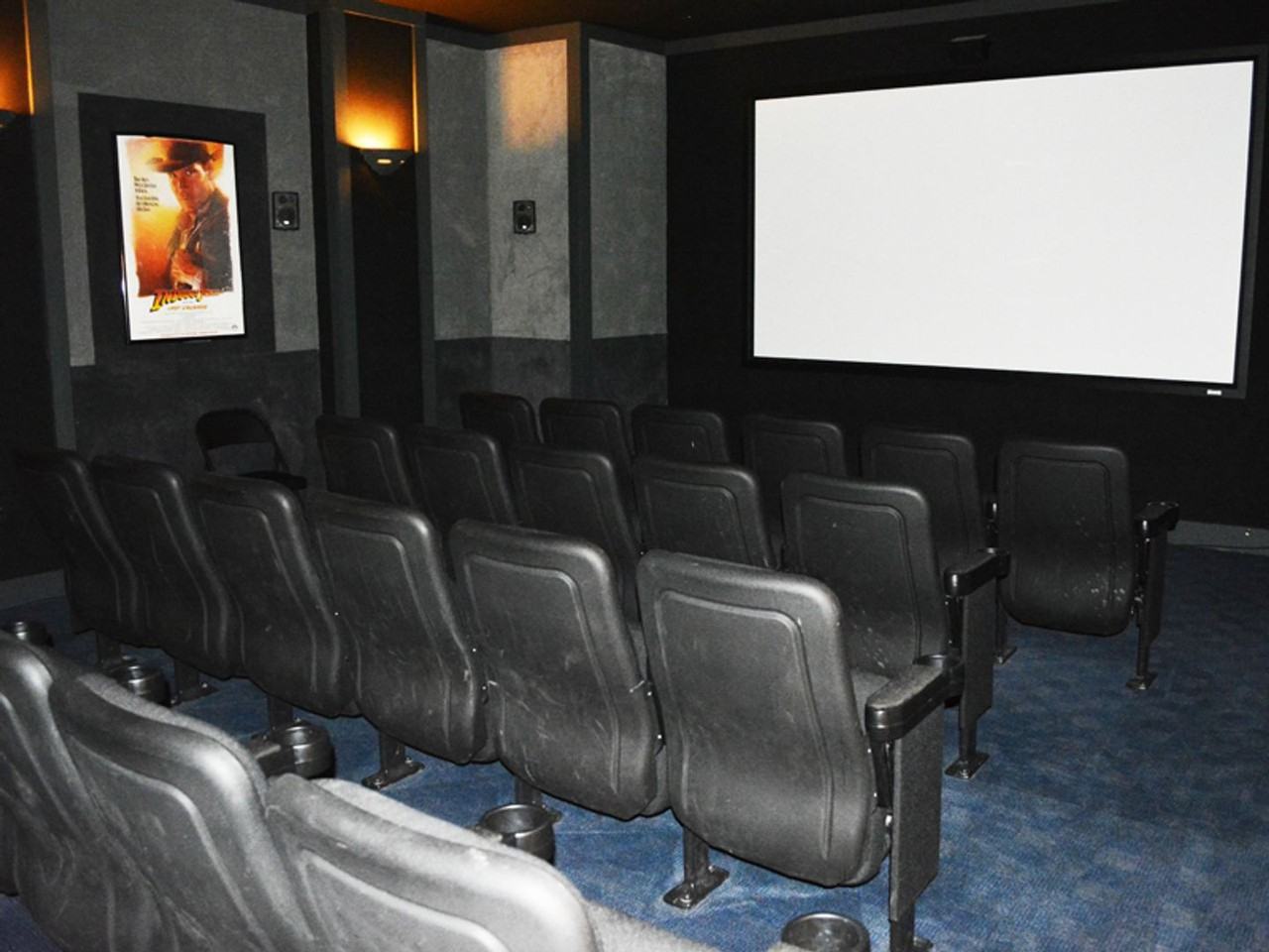 Capstone Quarters - Photo 3 of 30