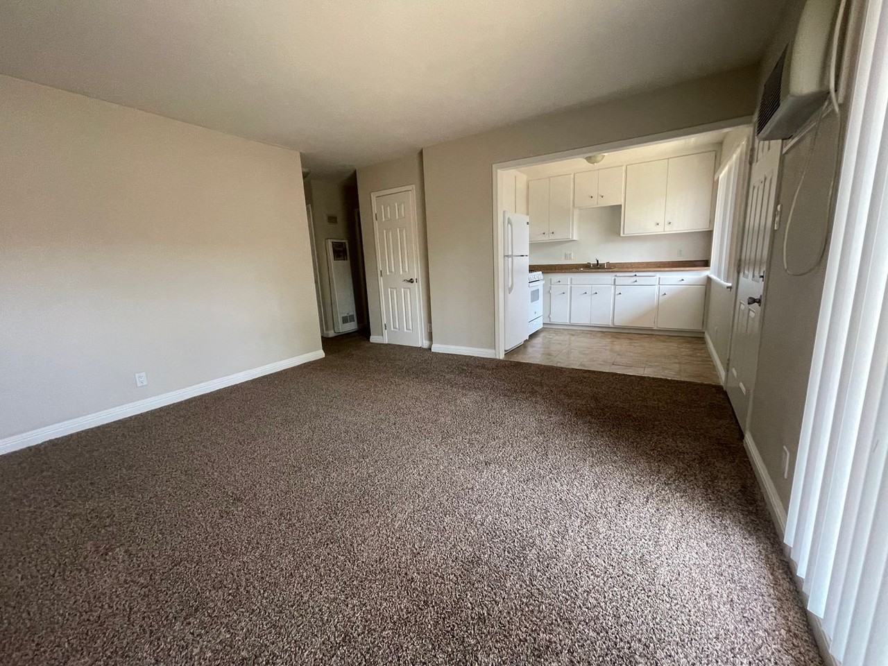 1214 Bell Street - Photo 5 of 8
