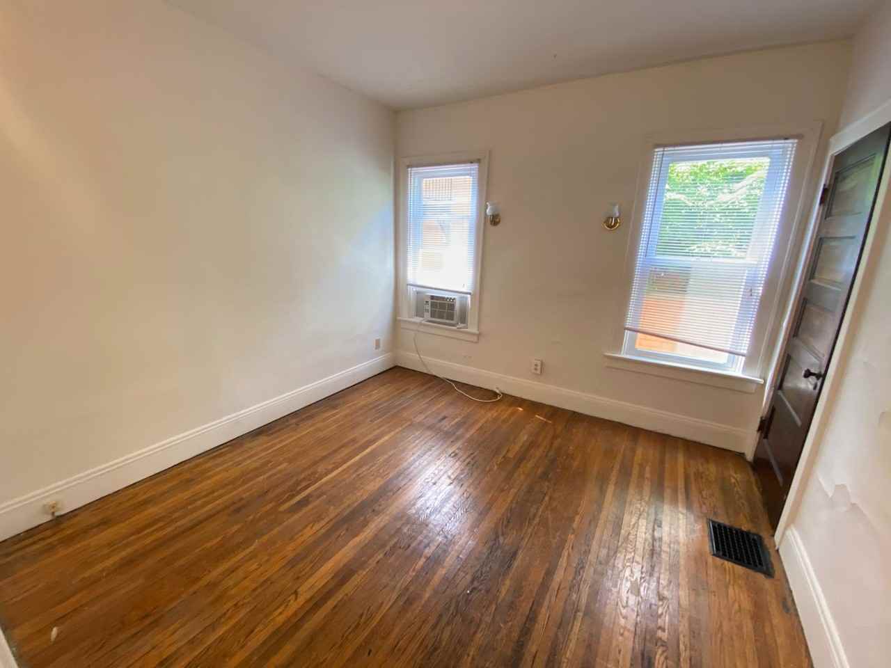 Highland St 1441-1443 CR - Photo 6 of 24