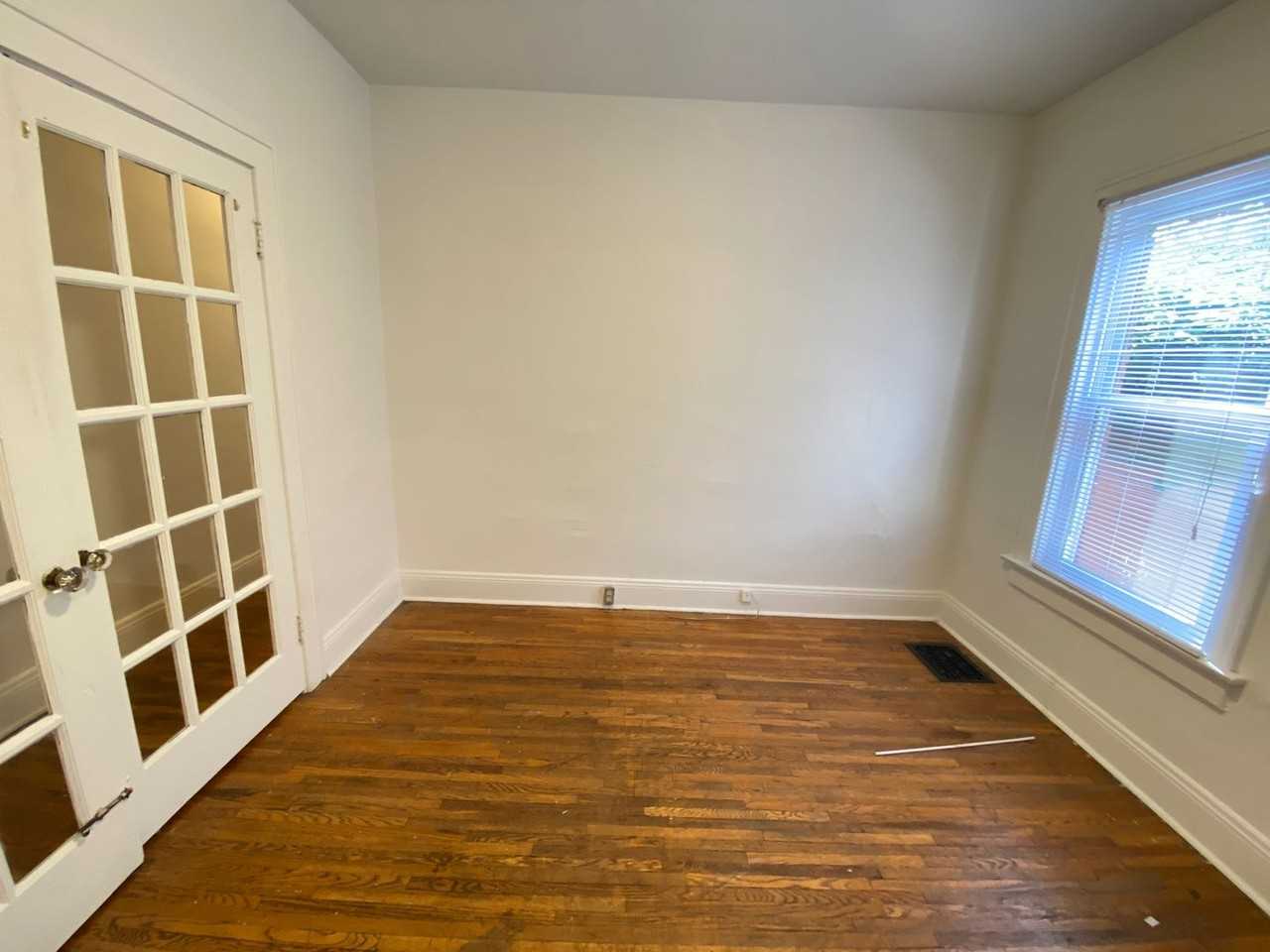 Highland St 1441-1443 CR - Photo 7 of 24