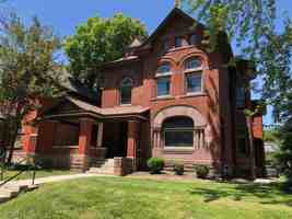 featured image of 194 King Ave