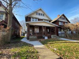 featured image of 2067 N 4th St