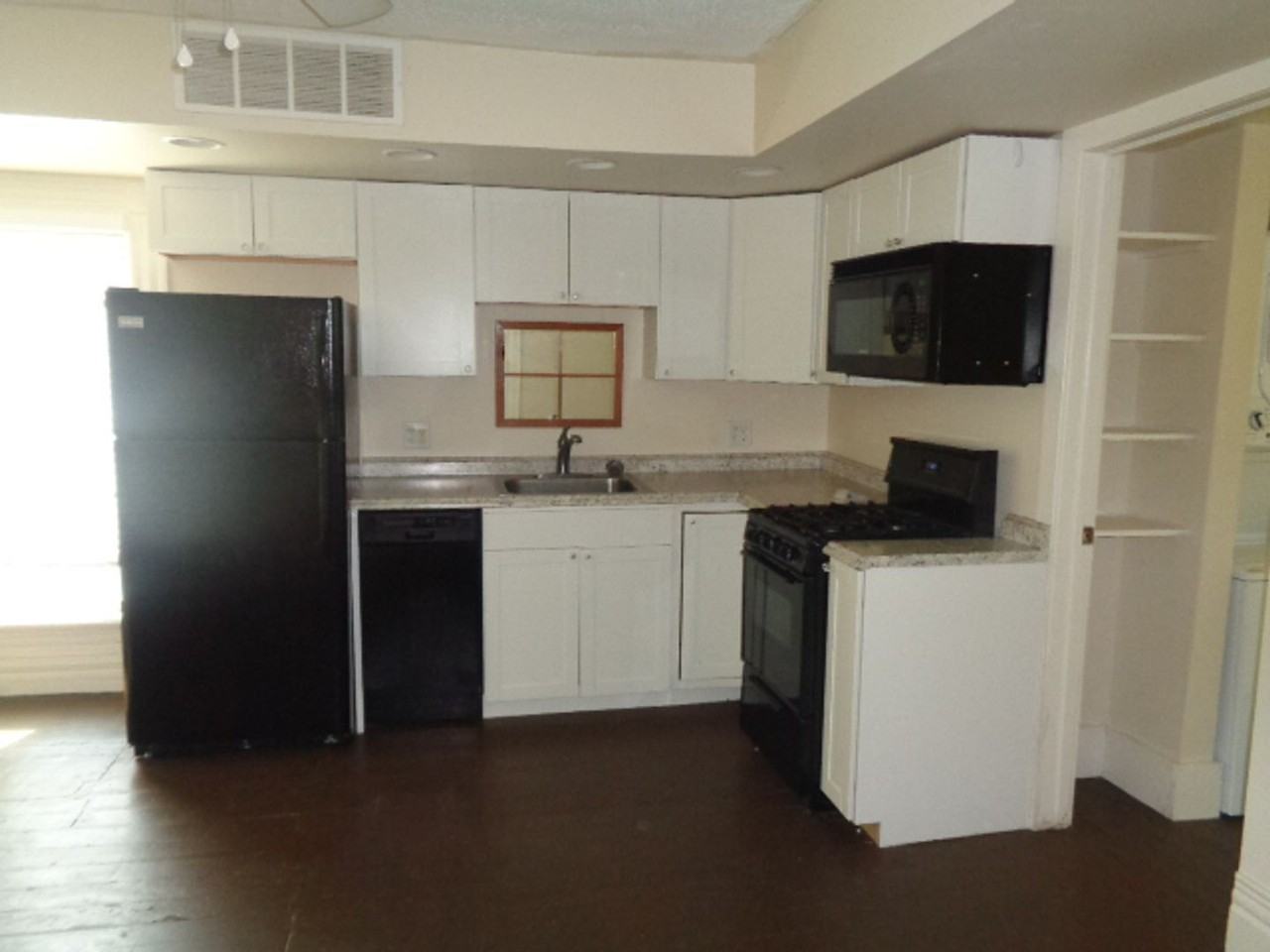 91123 - 2505ADAM - Photo 3 of 13