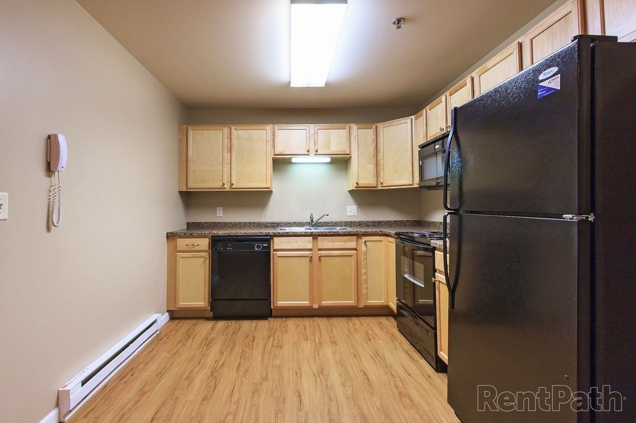 Mcenroe Place I-III - Photo 2 of 50