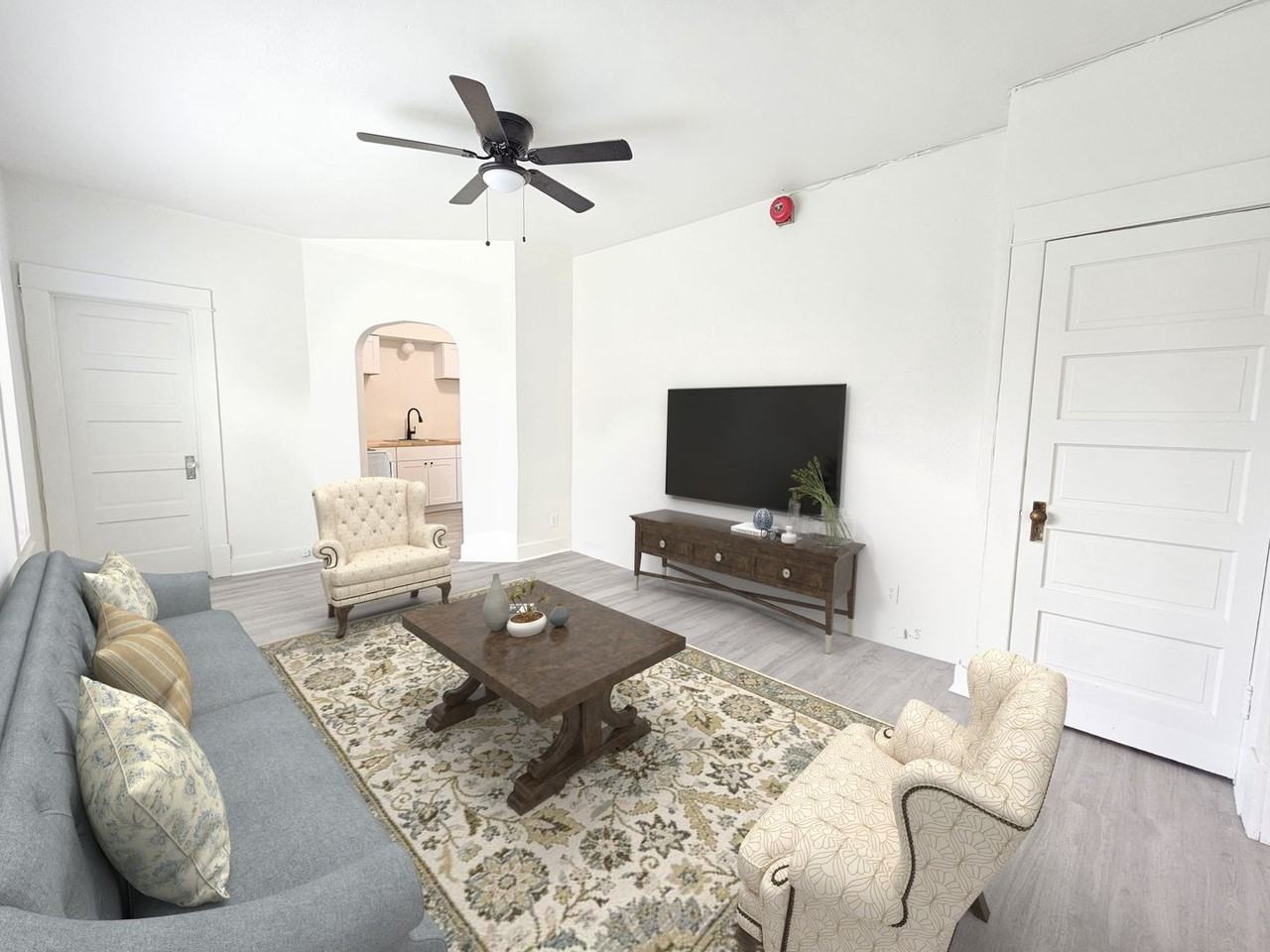506 W Sinto - Ministry Housing - Photo 3 of 10