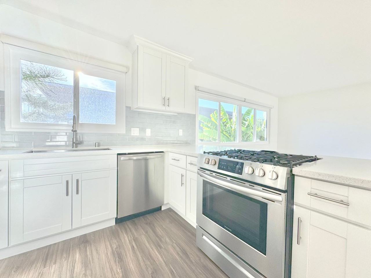 1323 11th Street - Photo 5 of 28
