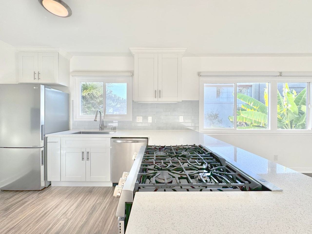 1323 11th Street - Photo 6 of 28