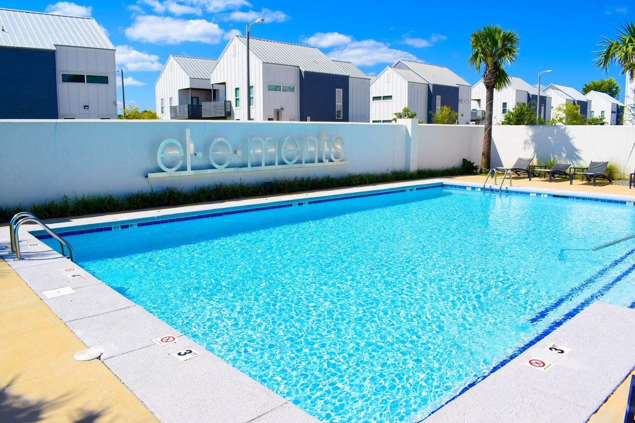 St. Thomas Flats - Photo 7 of 9