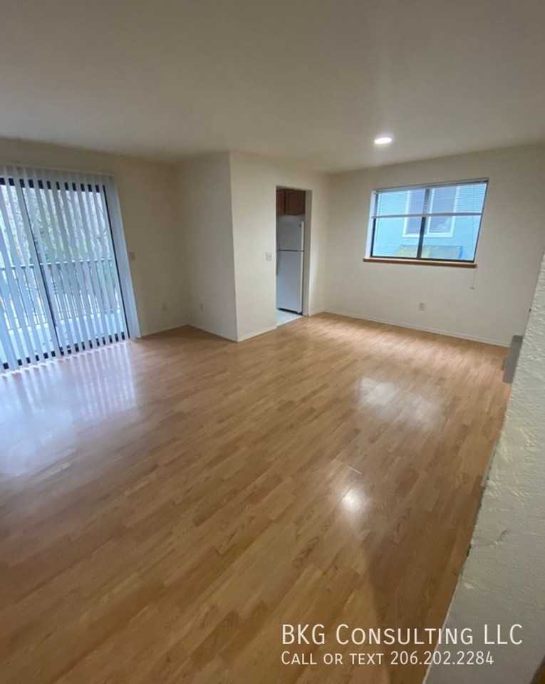 4237 8th - Photo 2 of 41