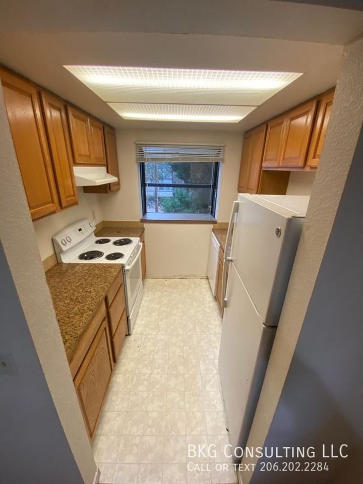 4237 8th - Photo 6 of 41