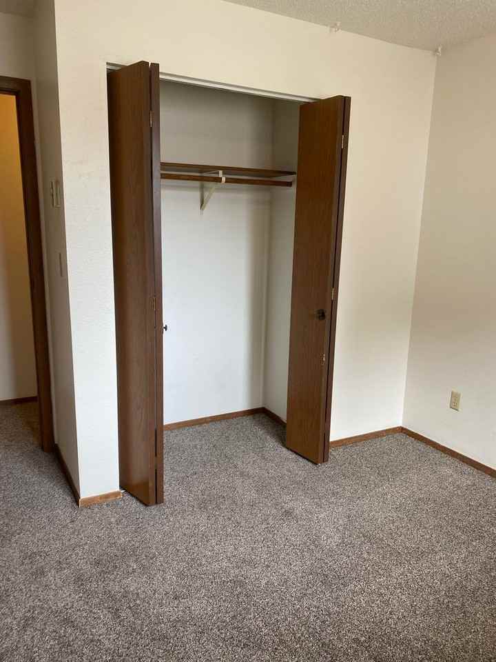 Southridge Apartments - Photo 6 of 23