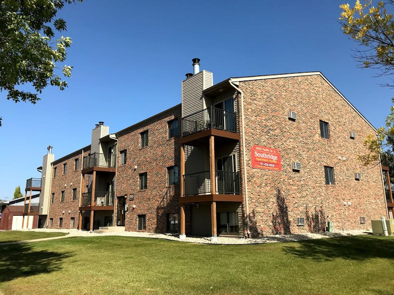 Southridge Apartments - Photo 3 of 29