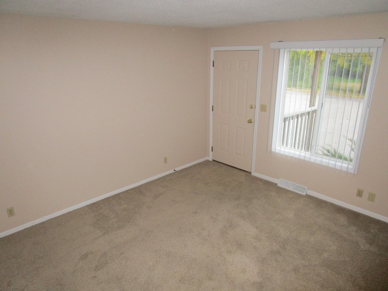 Valley View Townhomes - Photo 7 of 29