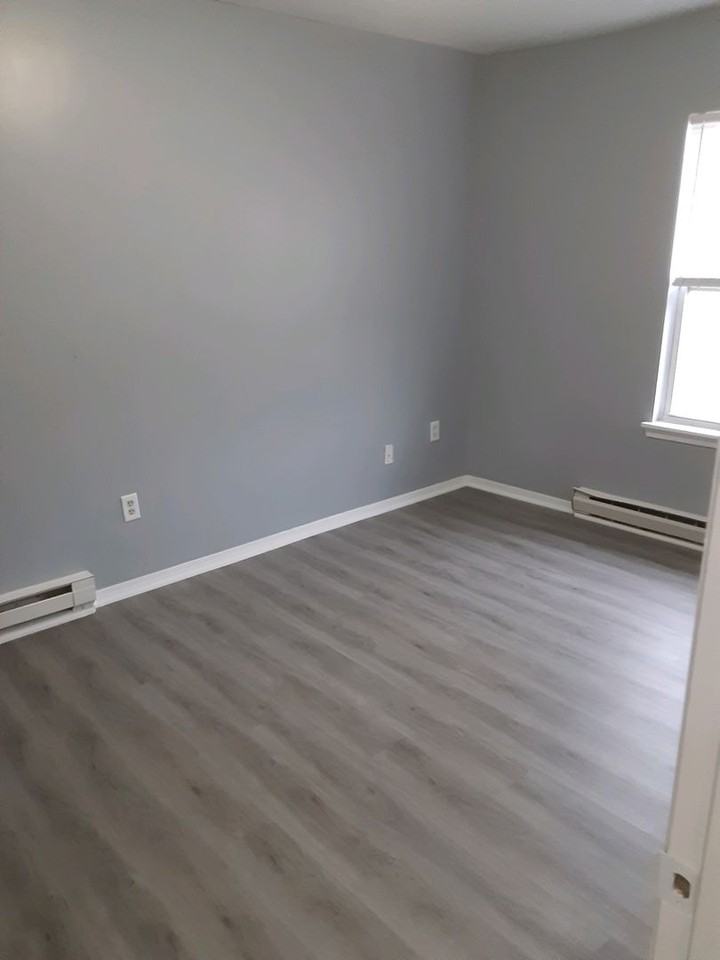 Stonebrook of West College Corner - Photo 6 of 13