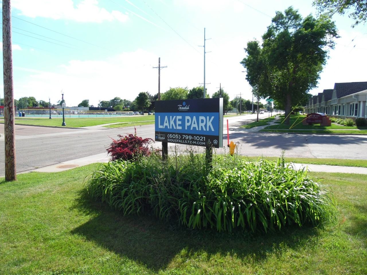 Lake Park (LAK1000) - Photo 5 of 19