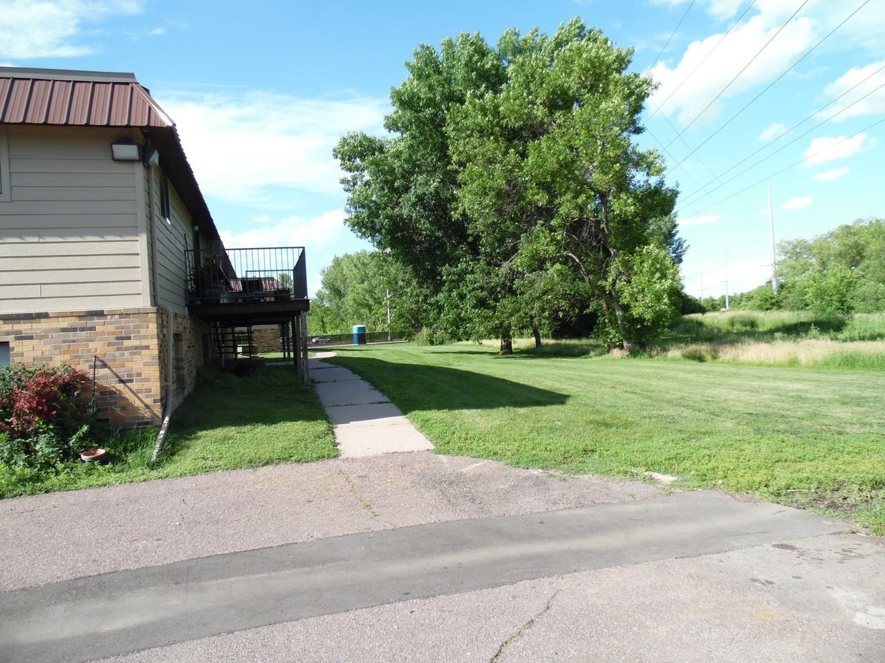 Lake Park (LAK1000) - Photo 7 of 19