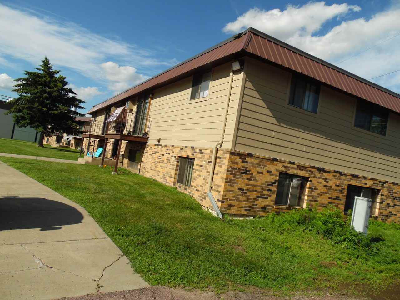 Lake Park (LAK1000) - Photo 7 of 19